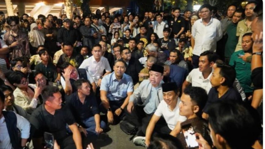 Diskusi “Pancasila Pemersatu Bangsa” di UGM&hellip;