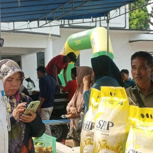 Warga Serbu Gerakan Pangan Murah di Tanjungpandan, Harga Lebih Murah dari Pasar